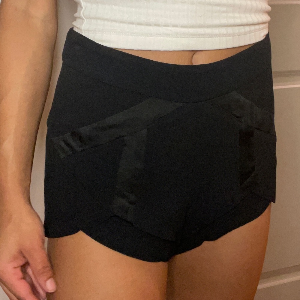 Black H&M dress shorts
